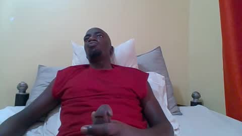 Snapshot of zlatann2012 chatting on 6, 10, 2025 Zlatann2012 online show from 6, 10, 2025