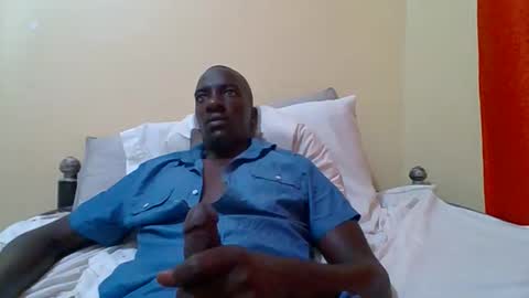 Snapshot of zlatann2012 chatting on 11, 10, 2025 Zlatann2012 online show from 11, 10, 2025