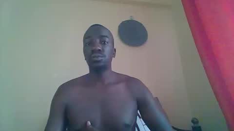 Snapshot of zlatann2012 chatting on 21, 10, 2025 Zlatann2012 online show from 21, 10, 2025