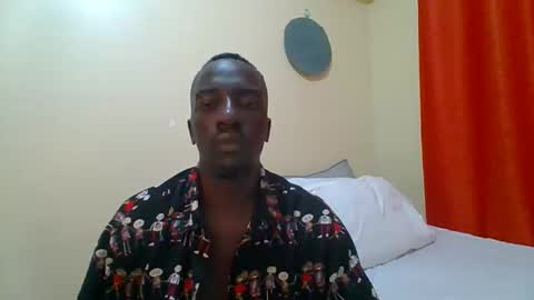 Snapshot of zlatann2012 chatting on 12, 11, 2025 Zlatann2012 online show from 12, 11, 2025