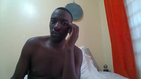 Snapshot of zlatann2012 chatting on 19, 11, 2025 Zlatann2012 online show from 19, 11, 2025