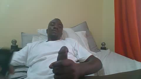 Snapshot of zlatann2012 chatting on 25, 11, 2025 Zlatann2012 online show from 25, 11, 2025