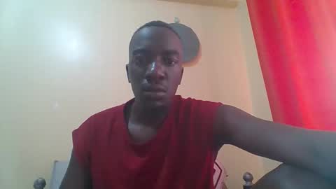 Snapshot of zlatann2012 chatting on 5, 12, 2025 Zlatann2012 online show from 5, 12, 2025