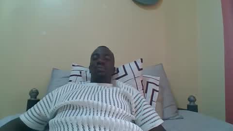 Snapshot of zlatann2012 chatting on 16, 12, 2025 Zlatann2012 online show from 16, 12, 2025