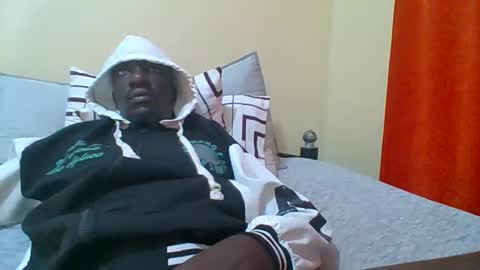 Snapshot of zlatann2012 chatting on 20, 12, 2025 Zlatann2012 online show from 20, 12, 2025