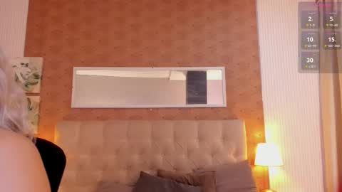 ZOEE online show from 10, 9, 2025