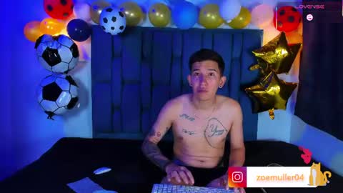 zoe_axel1 online show from 12, 7, 2026