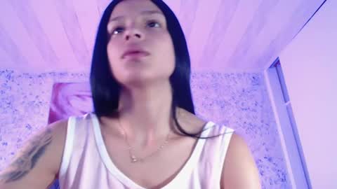Snapshot of zoe_babygiirl chatting on 1, 2, 2025 Salome online show from 1, 2, 2025