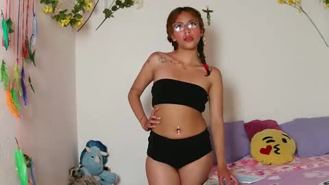 zoe_ch_ online show from 10, 10, 2025