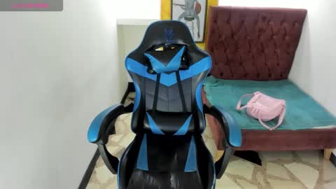 Z O E online show from 1, 12, 2025