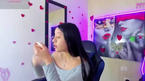 Snapshot of zoe_connor19 chatting on 23, 6, 2026 Z O E online show from 23, 6, 2026