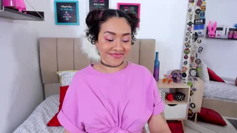 Zoe Gruber online show from 20, 1, 2025