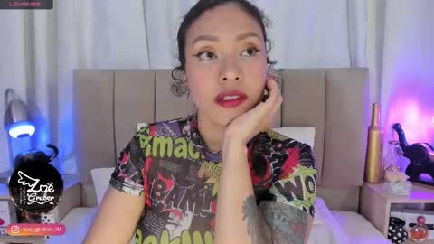 Zoe Gruber online show from 13, 9, 2025