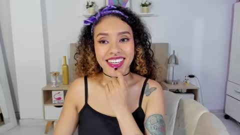 Zoe Gruber online show from 23, 7, 2026