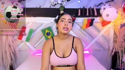 Snapshot of zoe_johnsonn1 chatting on 23, 6, 2026 Zoey online show from 23, 6, 2026