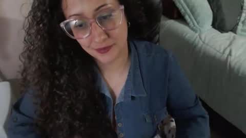 Zoe Koller online show from 28, 11, 2025