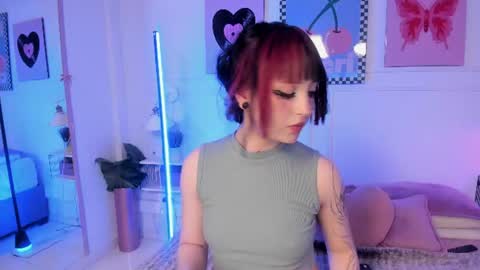 Zoe Lynch online show from 16, 7, 2026
