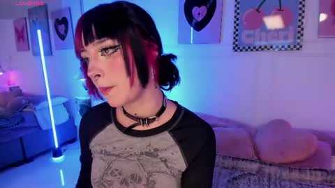 Zoe Lynch online show from 6, 8, 2026