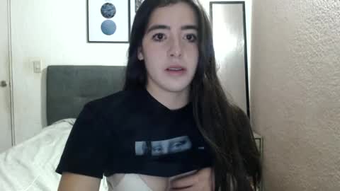 Snapshot of zoe_mill33r chatting on 6, 2, 2025 Zoe online show from 6, 2, 2025