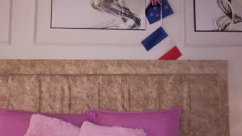 zoe_moon__ online show from 3, 7, 2026