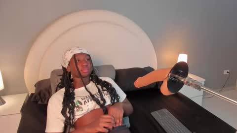 Snapshot of zoe_pinkett chatting on 14, 3, 2026 zoe_pinkett online show from 14, 3, 2026