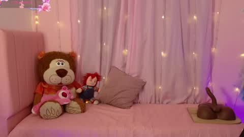 zoe_sullivan_ online show from 4, 5, 2026