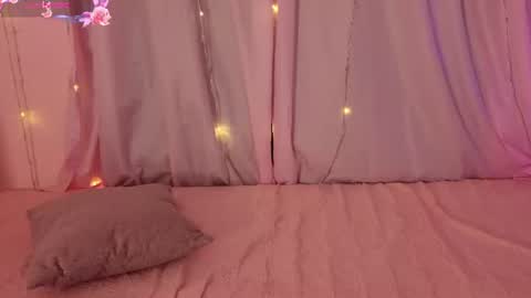 zoe_sullivan_ online show from 29, 6, 2026