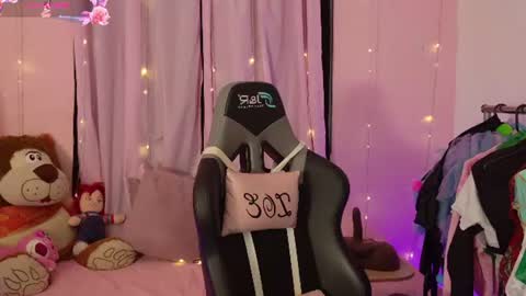 zoe_sullivan_ online show from 4, 7, 2026