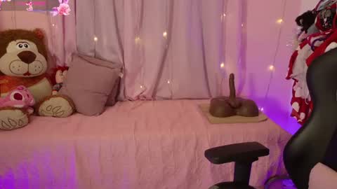 zoe_sullivan_ online show from 16, 7, 2026