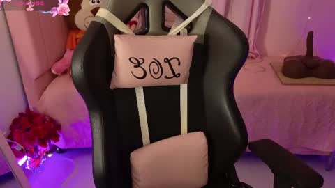 zoe_sullivan_ online show from 17, 7, 2026