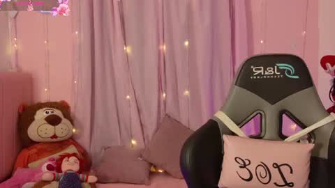 zoe_sullivan_ online show from 25, 7, 2026