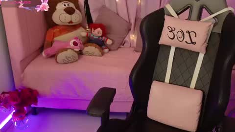 zoe_sullivan_ online show from 29, 7, 2026