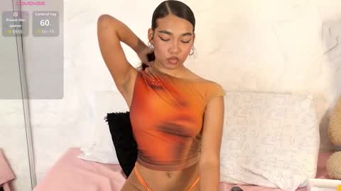 zoeameliie online show from 8, 11, 2025