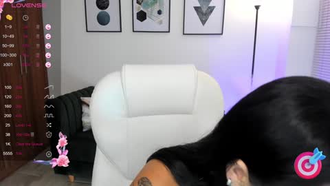 Snapshot of zoee_jackson chatting on 5, 2, 2025 zoee jackson online show from 5, 2, 2025