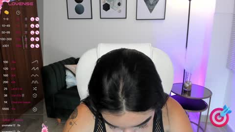 Snapshot of zoee_jackson chatting on 5, 2, 2025 zoee jackson online show from 5, 2, 2025