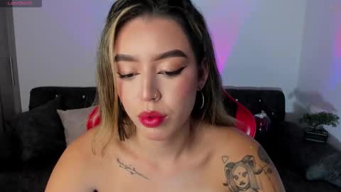 Snapshot of zoee_jackson chatting on 21, 11, 2025 zoee jackson online show from 21, 11, 2025