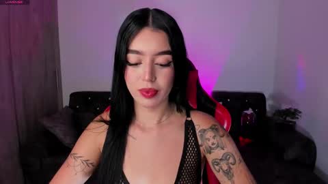 Snapshot of zoee_jackson chatting on 21, 12, 2025 zoee jackson online show from 21, 12, 2025