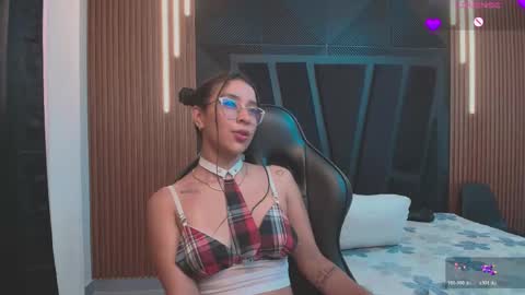 Zoe 3 online show from 5, 5, 2026