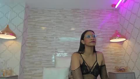 ZoeeSmitth online show from 19, 9, 2025