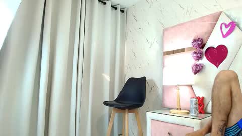 Snapshot of zoelucas chatting on 29, 9, 2025 zoelucas online show from 29, 9, 2025