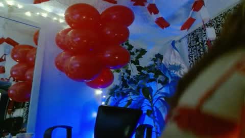 zoemi online show from 13, 2, 2025