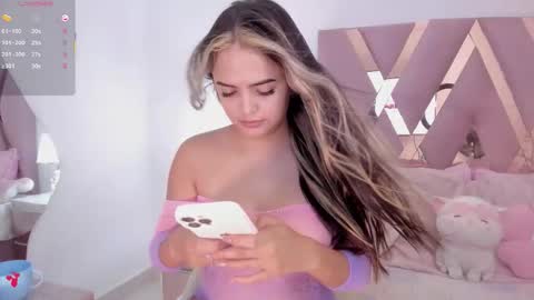 Antonella Kim online show from 11, 10, 2025