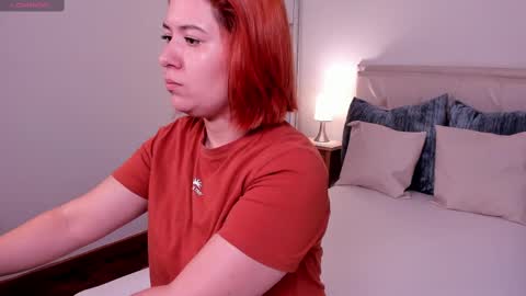 Snapshot of zoes_mile chatting on 20, 1, 2025 Zoes online show from 20, 1, 2025
