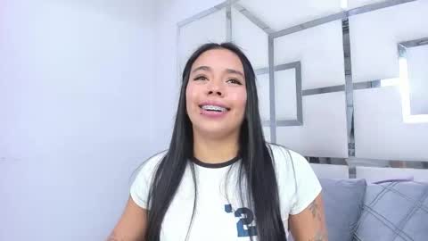 ZoeSwam online show from 13, 3, 2026