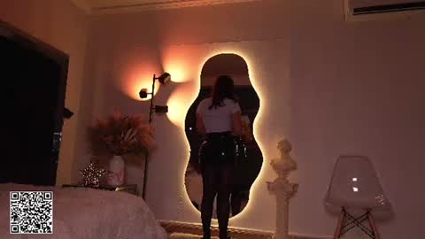zoevidal_ online show from 27, 6, 2026