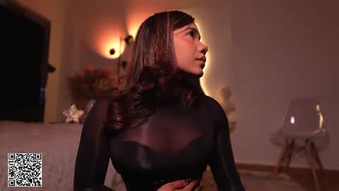 zoevidal_ online show from 29, 6, 2026