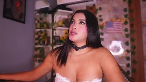Snapshot of zoey_fox_ chatting on 12, 7, 2026 zoey fox online show from 12, 7, 2026