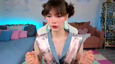 Snapshot of zoey_lane chatting on 14, 7, 2026 Zoey Lane online show from 14, 7, 2026