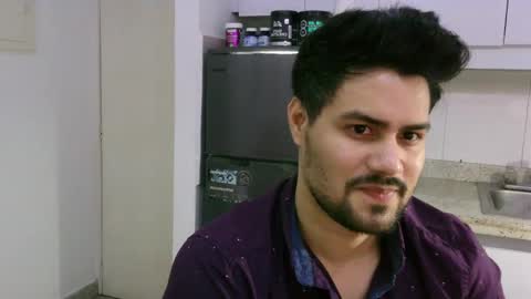 Snapshot of zohan_haidar chatting on 28, 9, 2025 ZohanMohamed online show from 28, 9, 2025