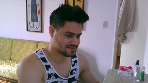 Snapshot of zohan_haidar chatting on 2, 10, 2025 ZohanMohamed online show from 2, 10, 2025